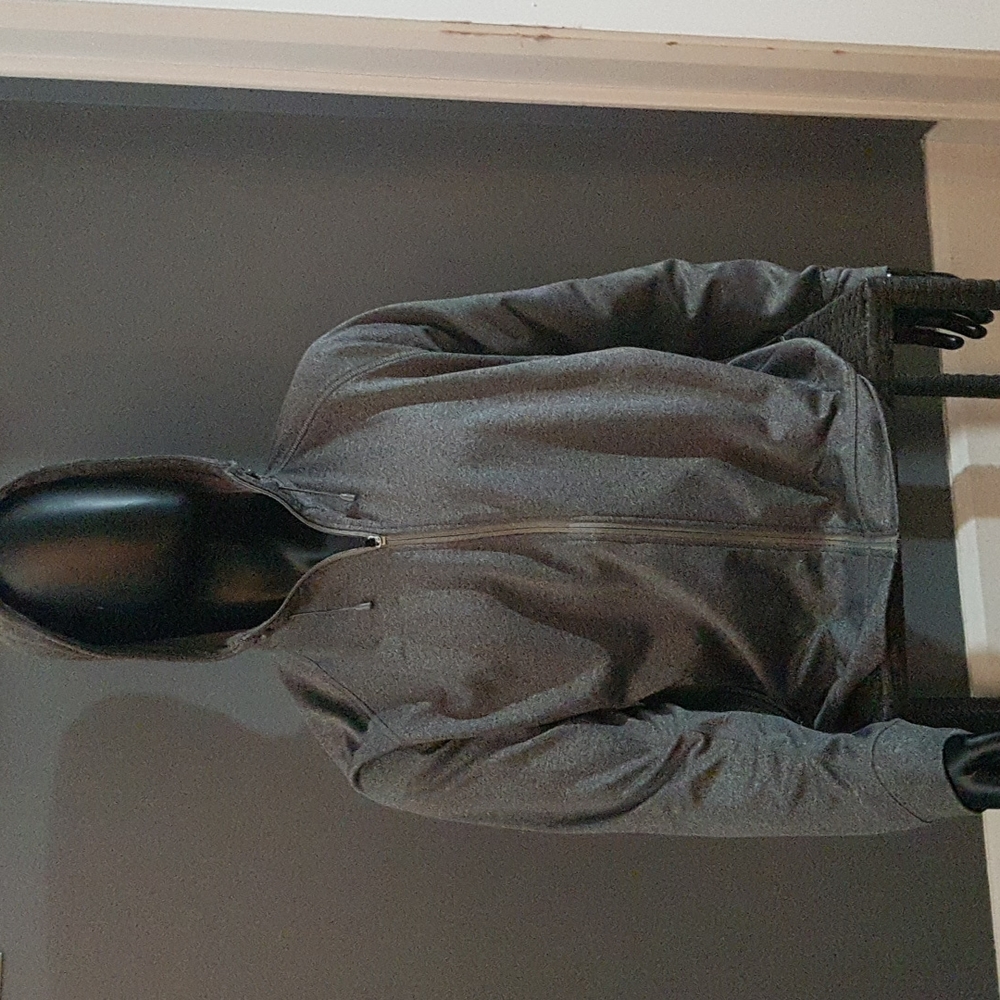 Long sleeve athletic hoddie
